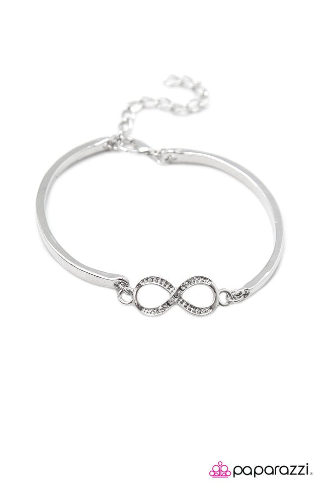 Paparazzi ♥ Heres To Forever - Silver ♥ Bracelet