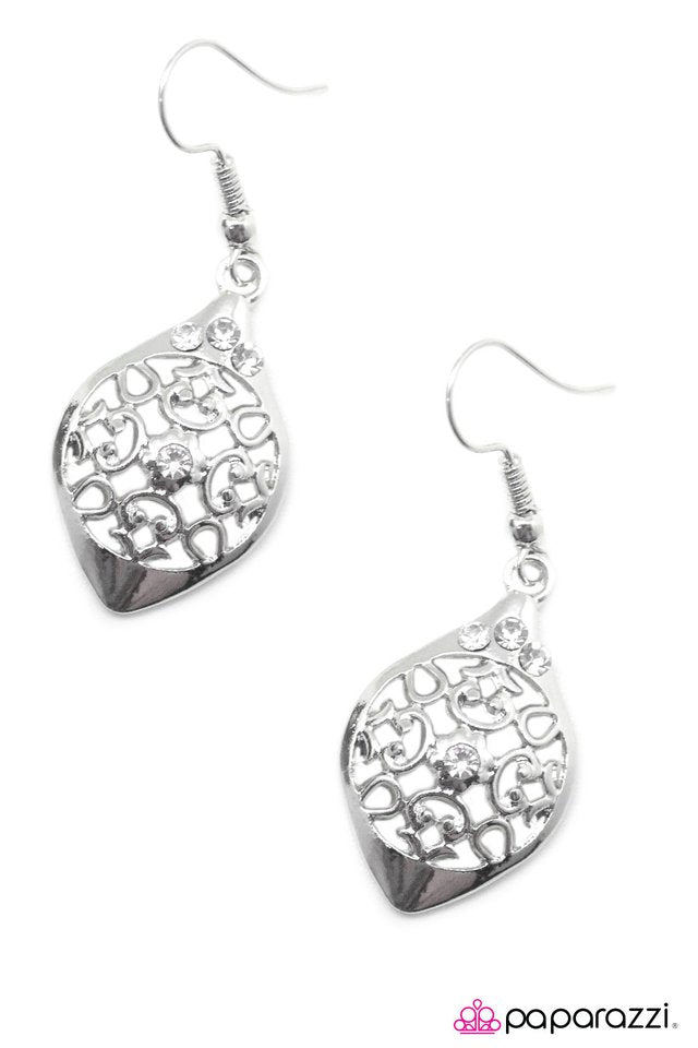 Paparazzi ♥ Preaching To The Choir - White ♥ Earrings