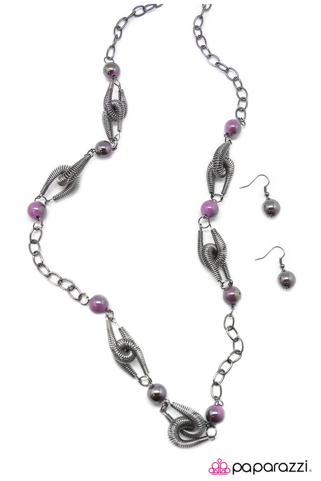 Paparazzi ♥ A Spring In My Step - Purple ♥ Necklace