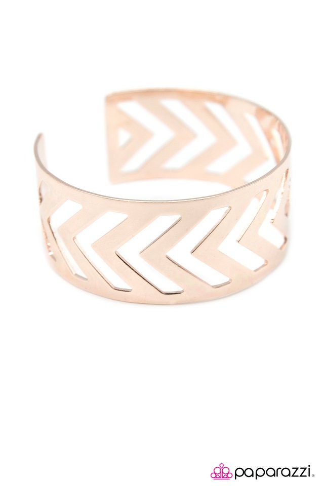 Paparazzi ♥ Follow The Leader - Rose Gold ♥ Bracelet