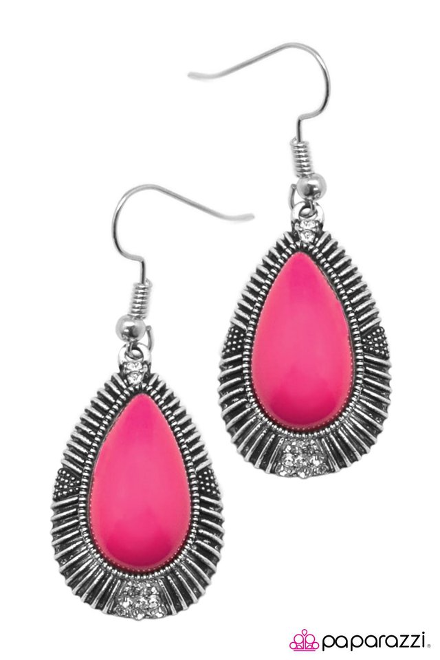 Paparazzi ♥ Cavalier Colors - Pink ♥ Earrings