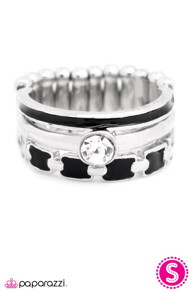 Paparazzi ♥ Stairway To Heaven - Black ♥ Ring