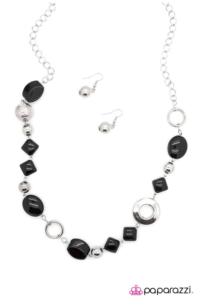 Paparazzi ♥ Oh, Baby! - Black ♥ Necklace