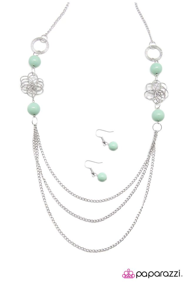 Paparazzi ♥ A Beautiful Diss-aster - Green ♥ Necklace