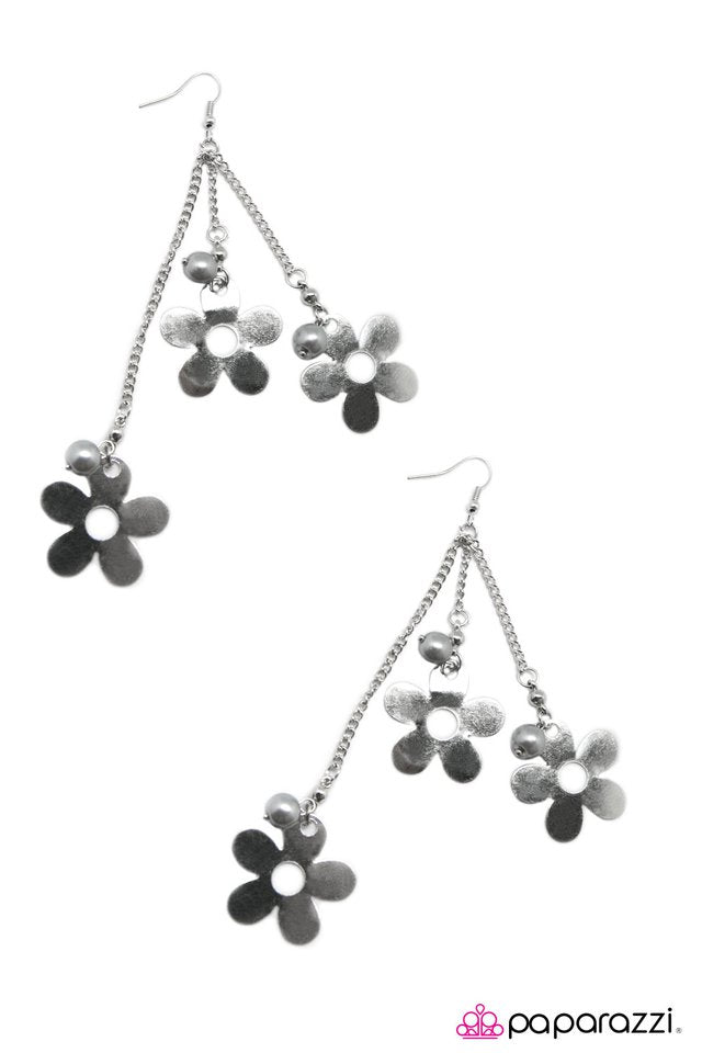 Paparazzi ♥ I Wish It Were Spring - Silver ♥ Earrings