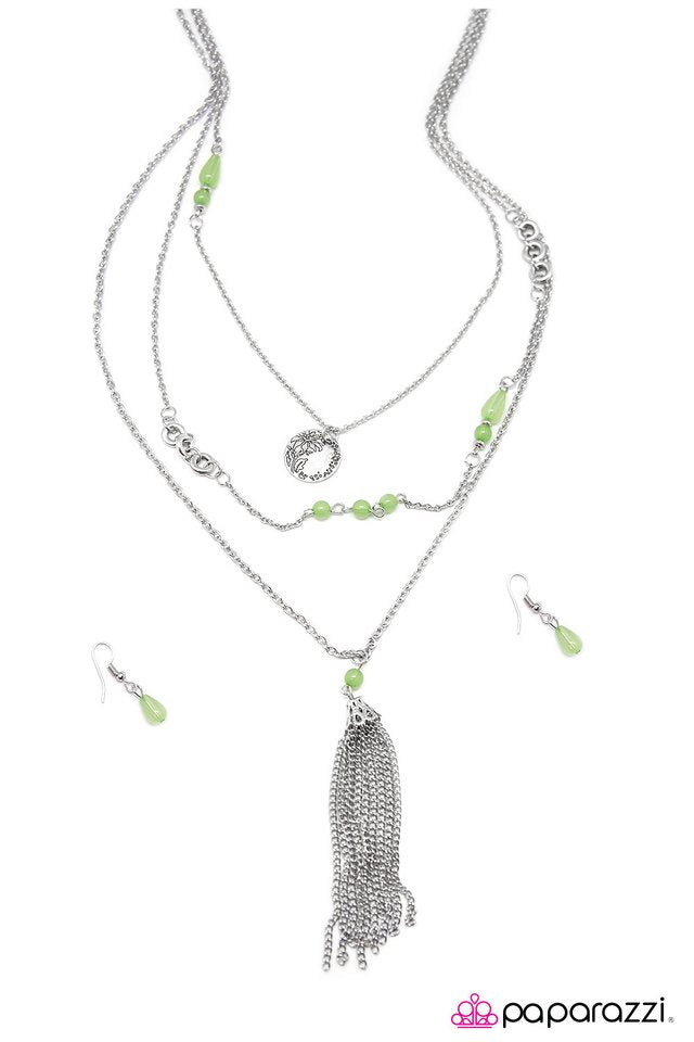 Paparazzi ♥ Best Wishes - Green ♥ Necklace