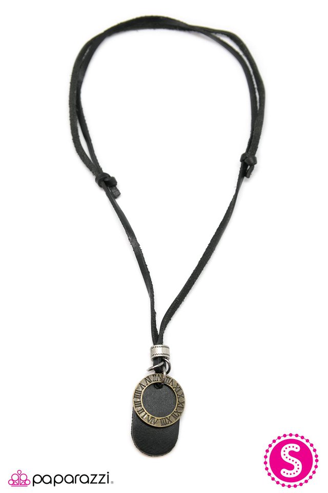 Paparazzi ♥ The Roman Empire - Black ♥ Necklace