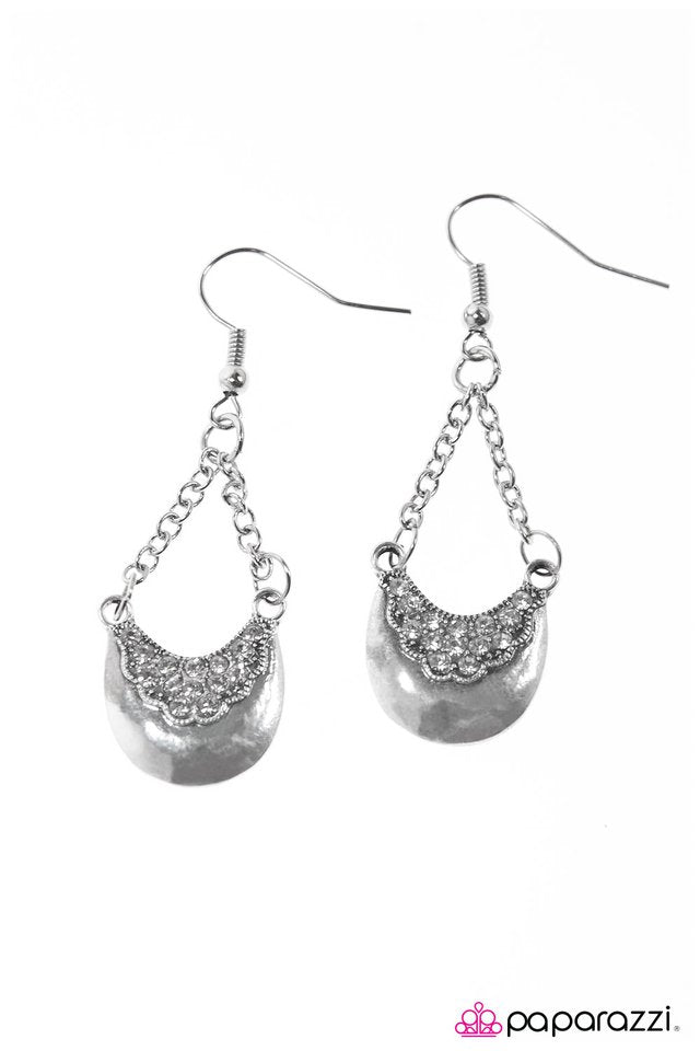 Paparazzi ♥ Right This SWAY - White ♥ Earrings