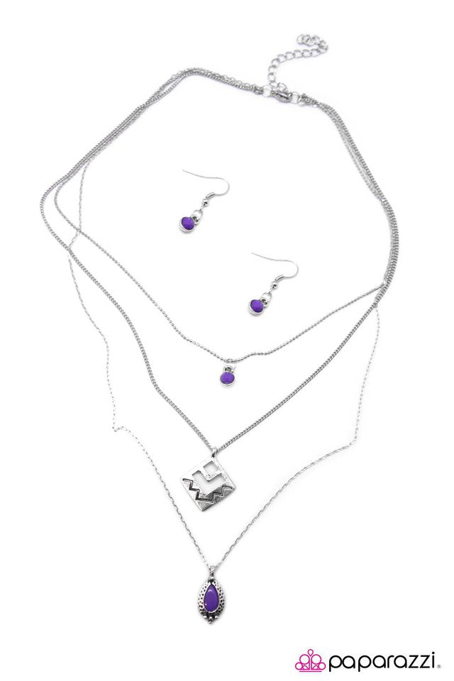 Paparazzi ♥ Run For The Hills - Purple ♥ Necklace