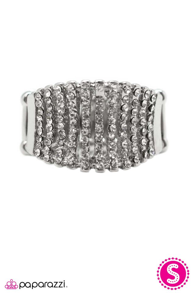 Paparazzi ♥ Diamond Dust - White ♥ Ring