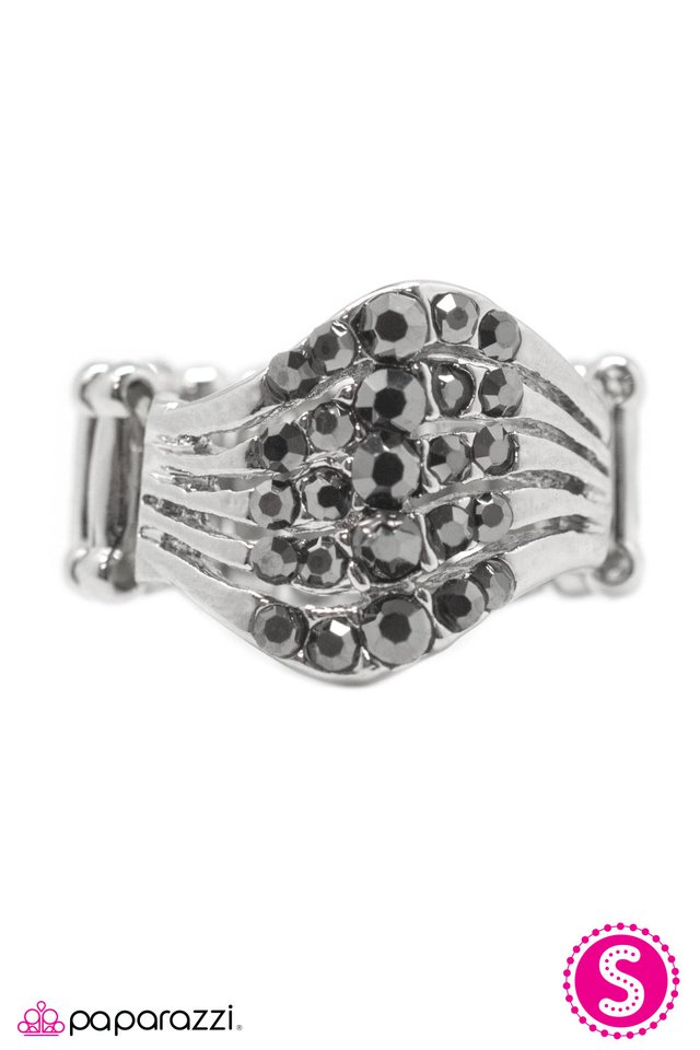 Paparazzi ♥ GLOW Away! - Silver ♥ Ring