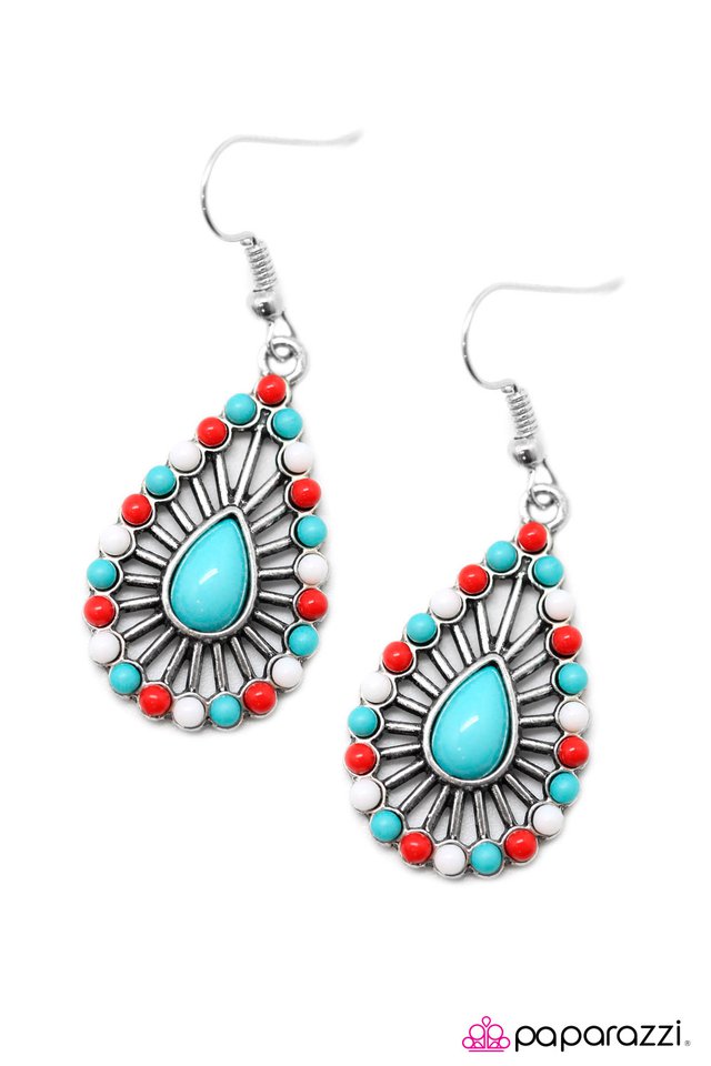 Paparazzi ♥ Expand Your Horizons - Multi ♥ Earrings