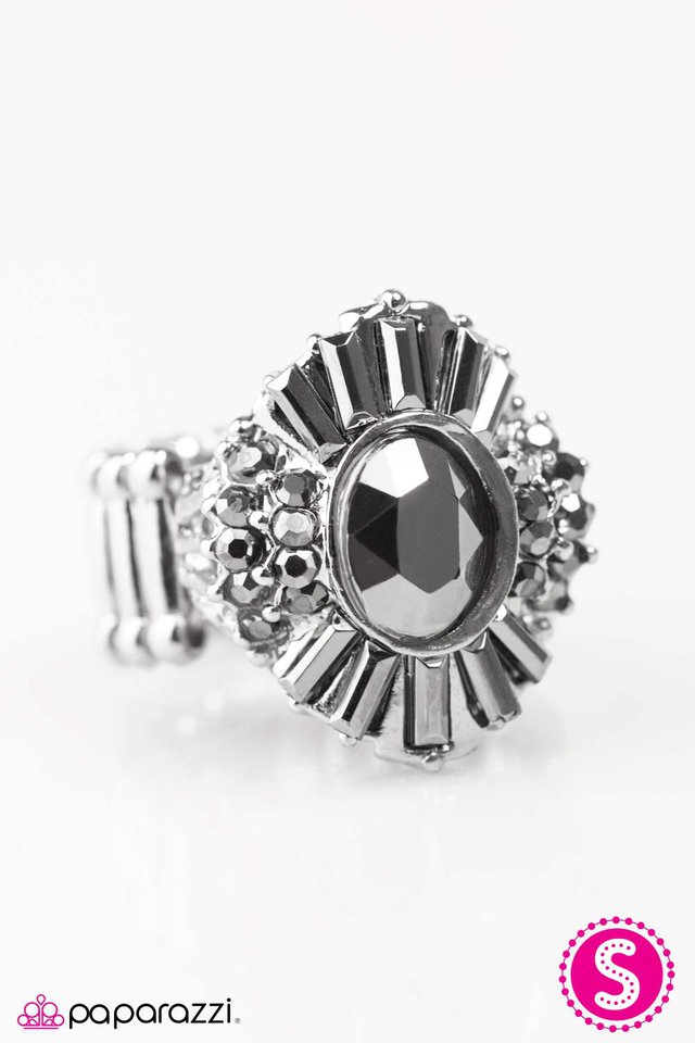 Paparazzi ♥ Limited Edition - Silver ♥ Ring