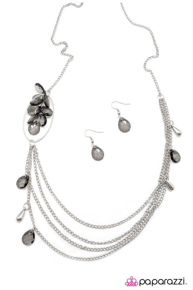 Paparazzi ♥ Well-To-Do - Black ♥ Necklace