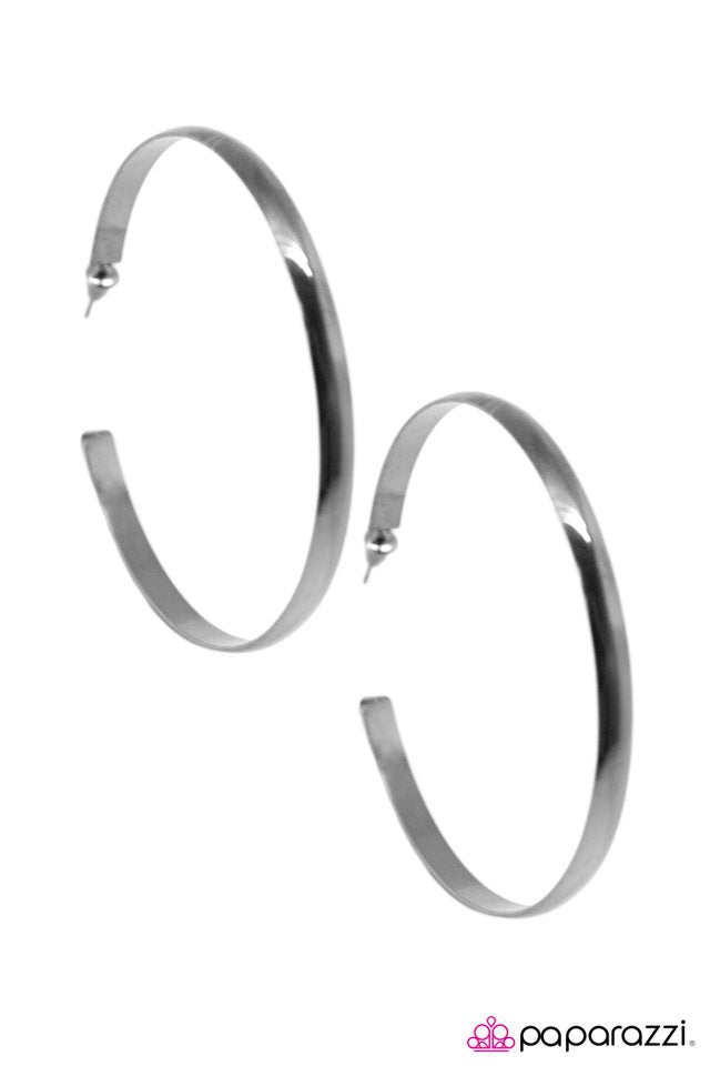 Paparazzi ♥ The Comeback Kid - Black ♥ Earrings
