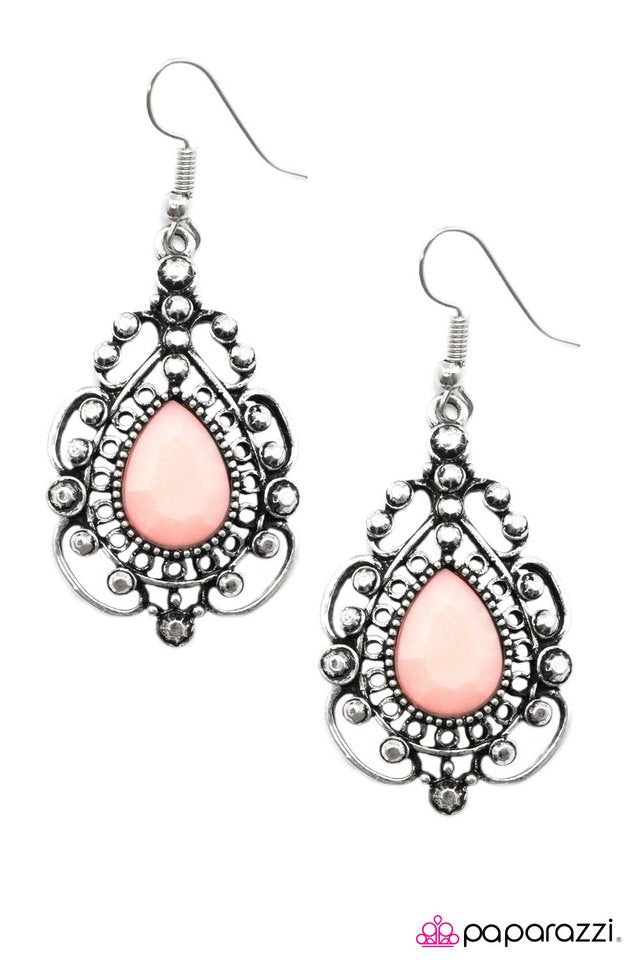 Paparazzi ♥ The Heir - Pink ♥ Earrings