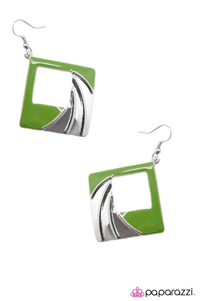 Paparazzi ♥ Square Dancin - Green ♥ Earrings