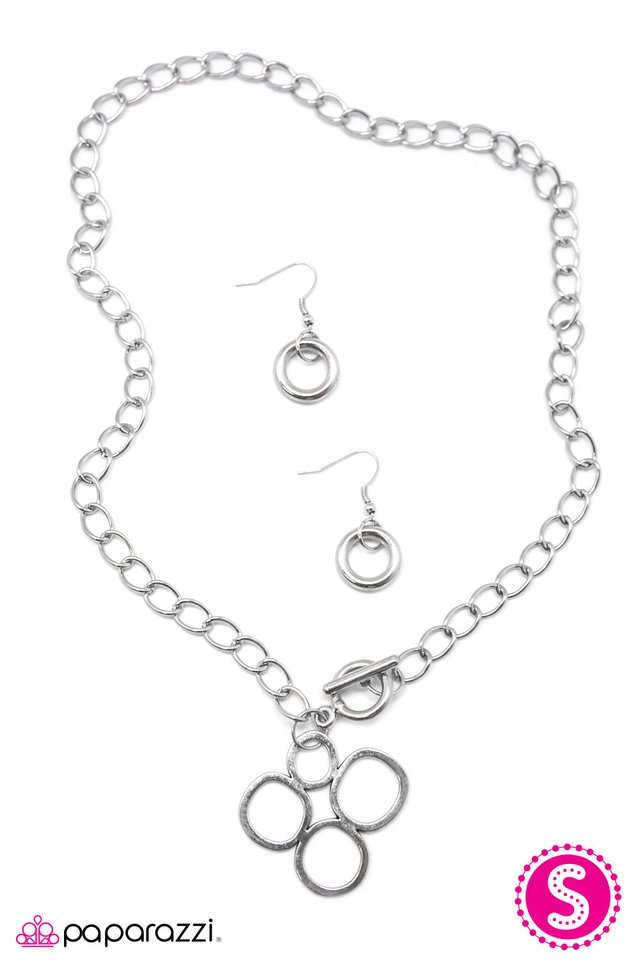 Paparazzi ♥ Mod Squad - Silver ♥ Necklace