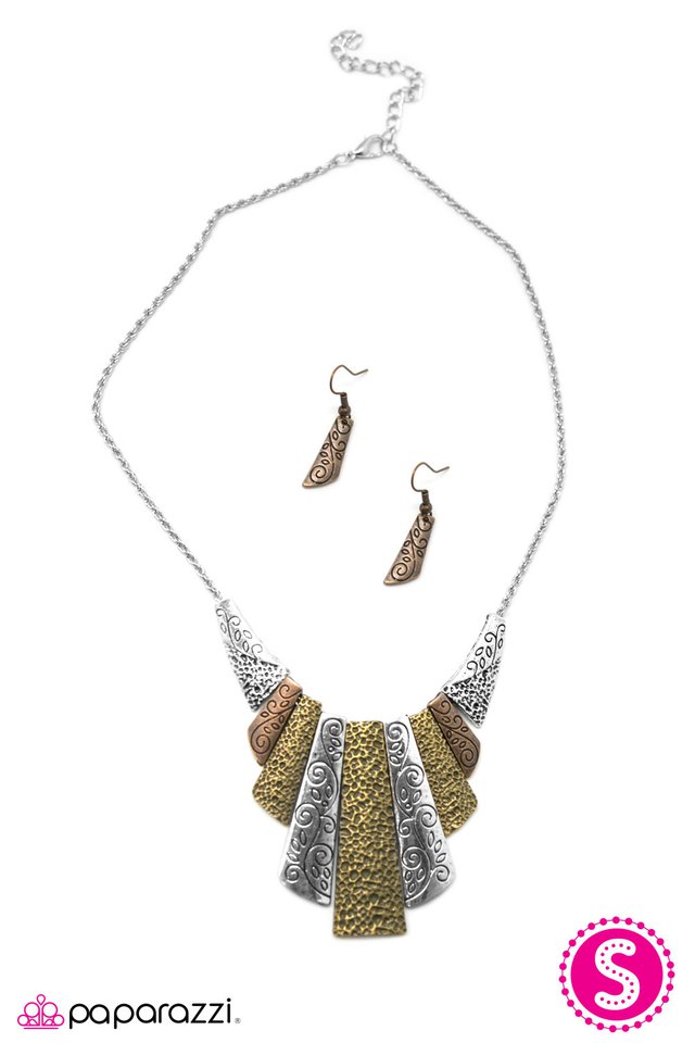 Paparazzi ♥ Cavegirl - Multi ♥ Necklace