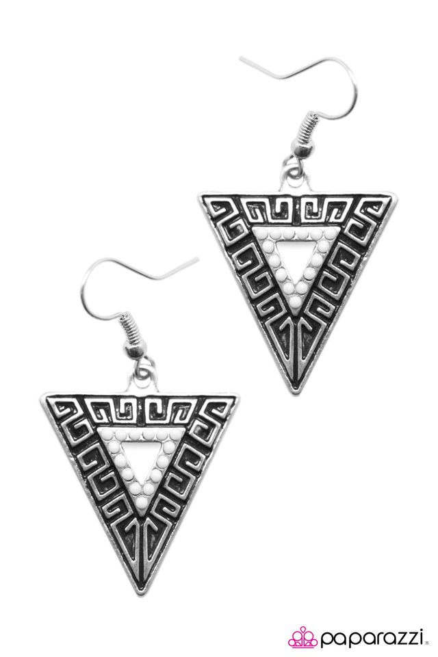 Paparazzi ♥ Age Of Discovery - White ♥ Earrings