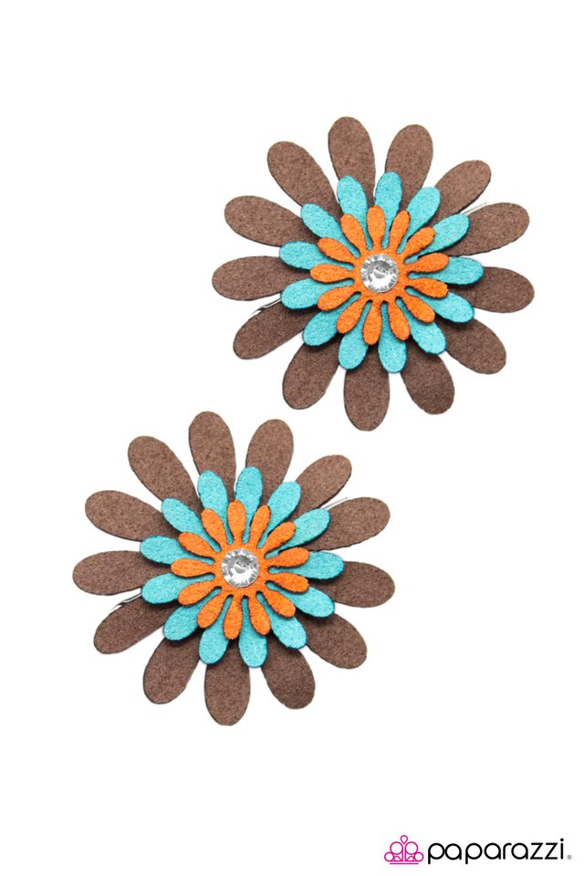 Paparazzi ♥ Petal Pusher - Multi ♥ Hair Clip