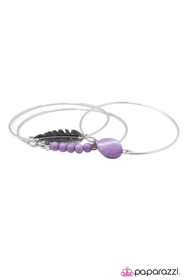 Paparazzi ♥ Catch A Tail Wind - Purple ♥ Bracelet