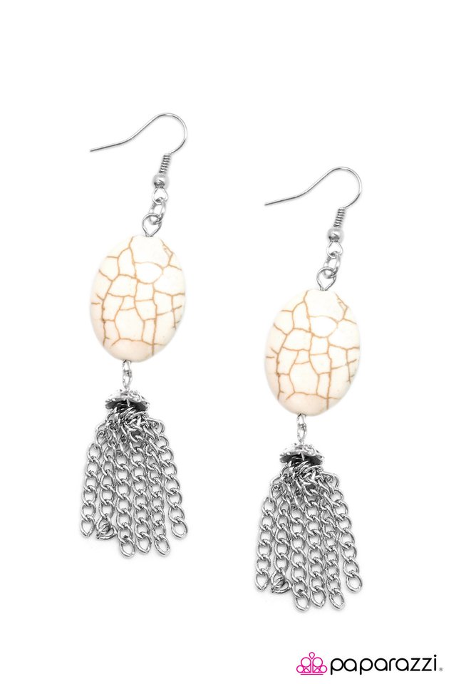 Paparazzi ♥ Natural Living - White ♥ Earrings