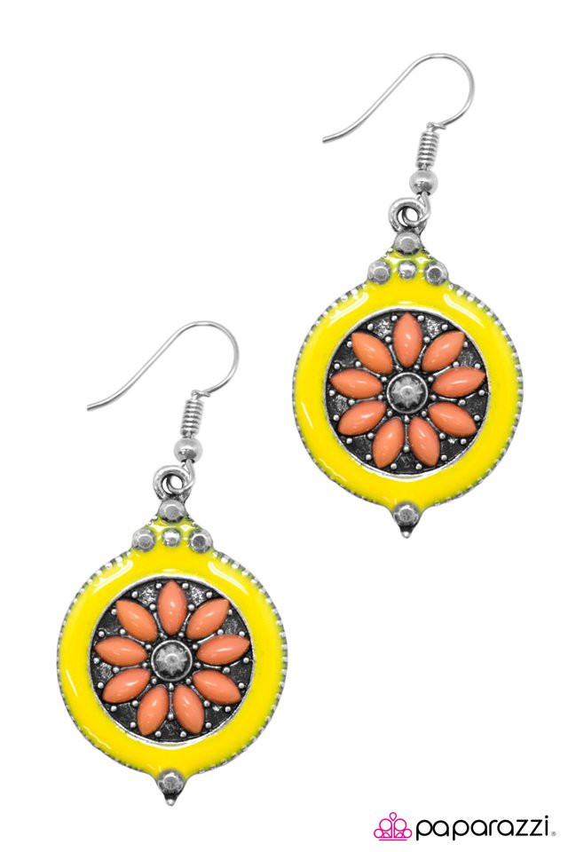 Paparazzi ♥ Maritime Wonders - Multi ♥ Earrings