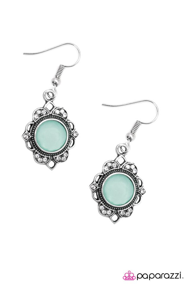 Paparazzi ♥ To BEAM Or Not To BEAM - Green ♥ Earrings