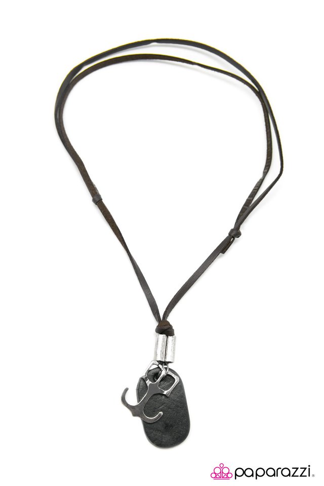 Paparazzi ♥ Give Em The Axe - Brown ♥ Necklace