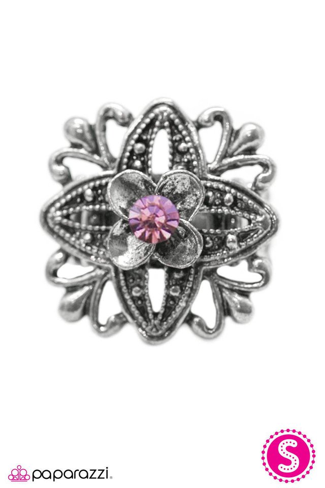 Paparazzi ♥ Never Been Better - Pink ♥ Ring