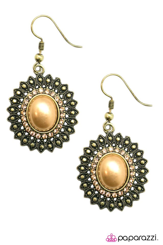 Paparazzi ♥ The Academy Awards - Brass ♥ Earrings