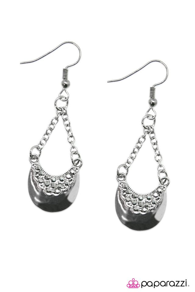 Paparazzi ♥ Right This SWAY - Silver ♥ Earrings