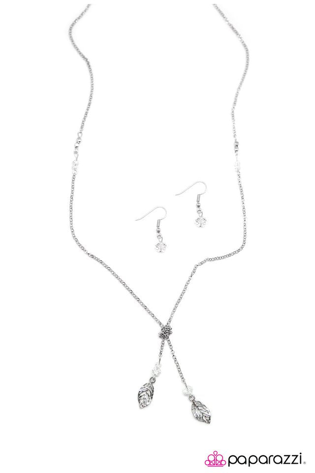 Paparazzi ♥ LEAF It Be! - White ♥ Necklace