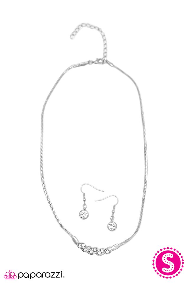 Paparazzi ♥ The Haves and The Have-Nots - White ♥ Necklace