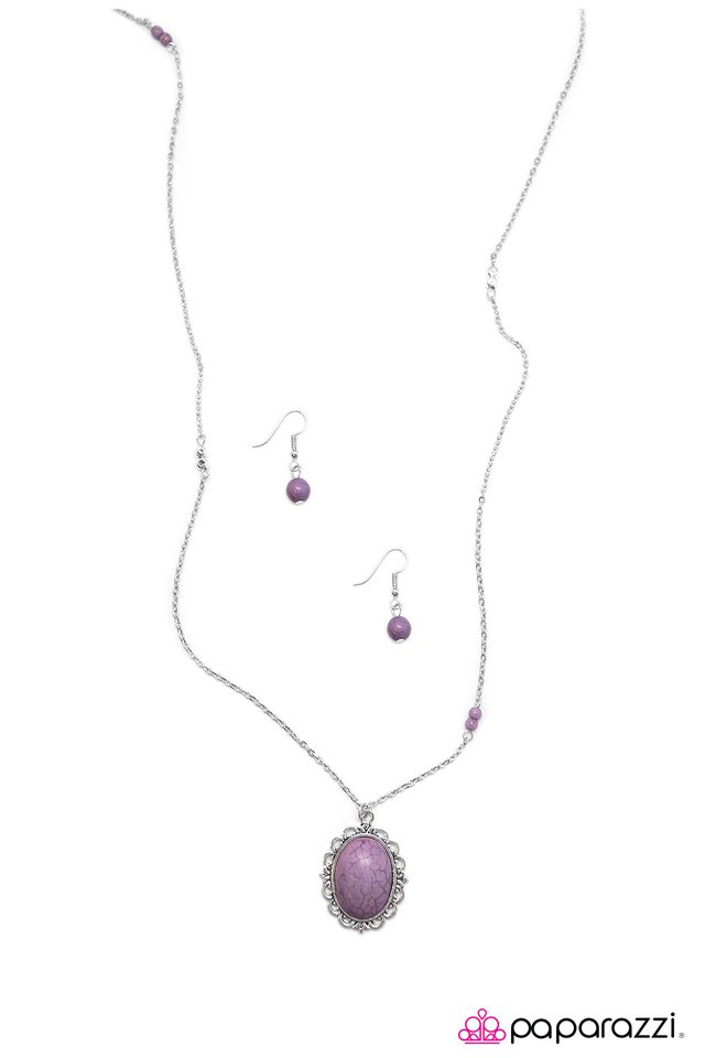 Paparazzi ♥ Queen Of The Stone Age - Purple ♥ Necklace