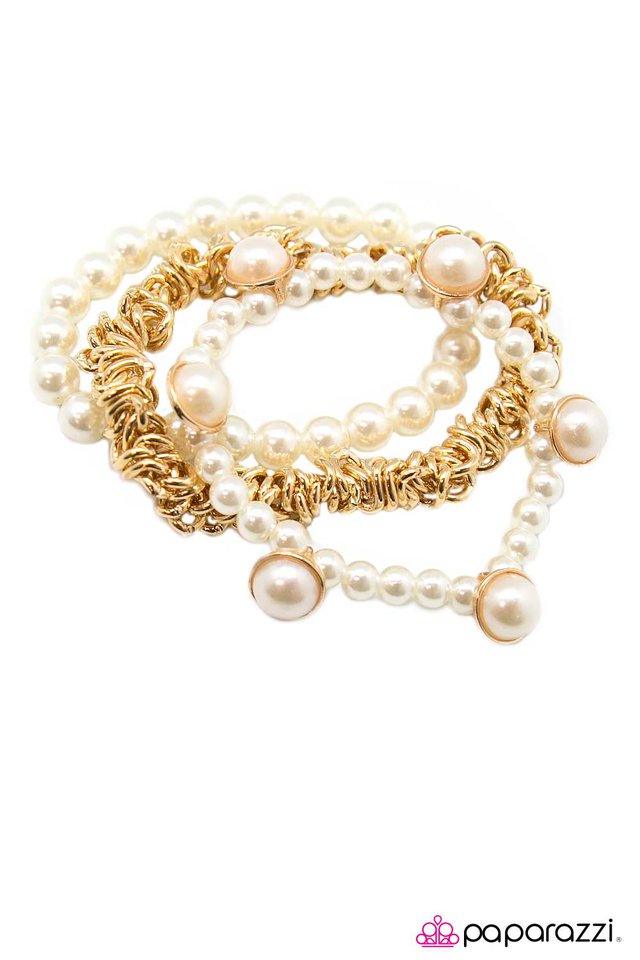 Paparazzi ♥ Private Audition - Gold ♥ Bracelet