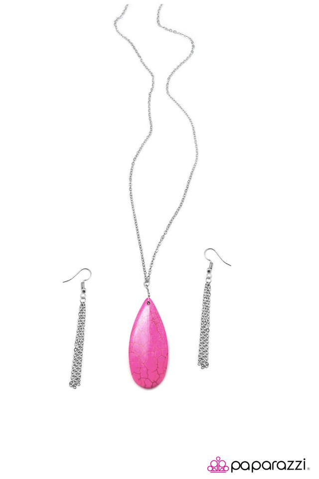 Paparazzi ♥ Stone River - Pink ♥ Necklace