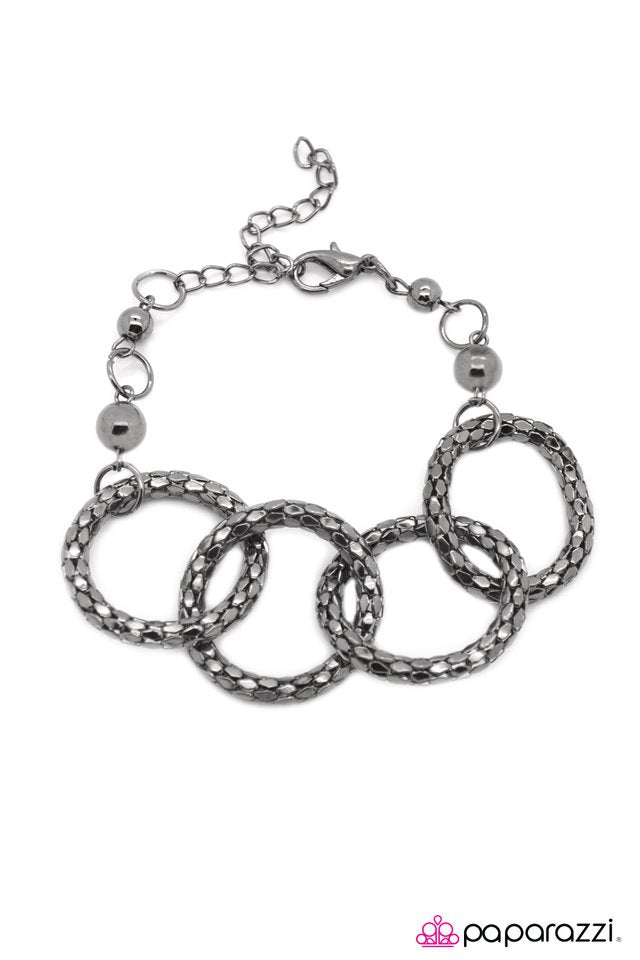 Paparazzi ♥ Take It Easy - Black ♥ Bracelet