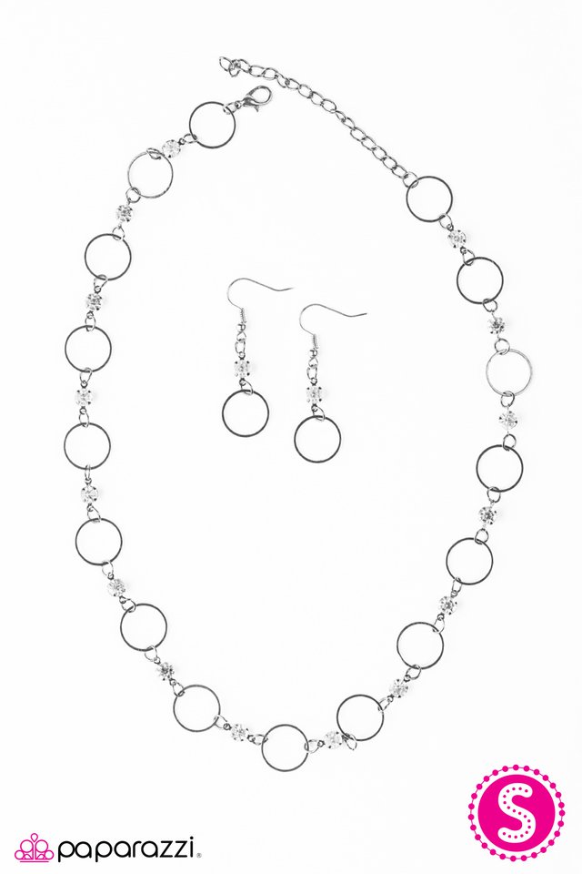 Paparazzi ♥ Name Up In Lights - White ♥ Necklace