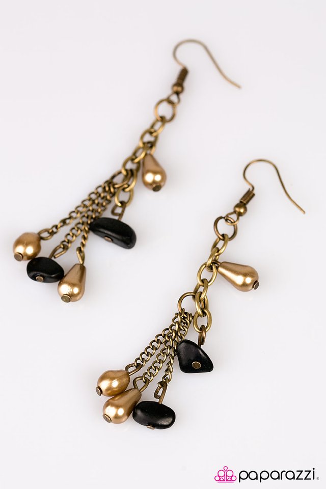 Paparazzi ♥ Desert Waltz - Brass ♥ Earrings