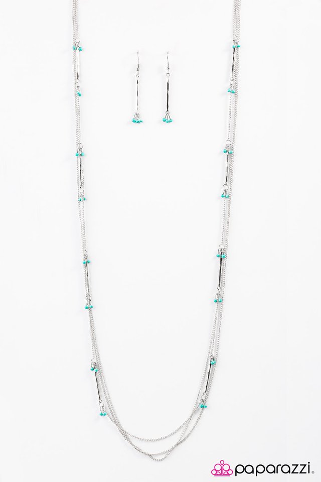 Paparazzi ♥ One Girl Revolution - Blue ♥ Necklace
