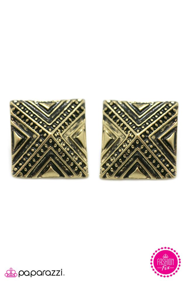 Paparazzi ♥ Dance Of The Pyramids - Brass ♥ Post Earrings