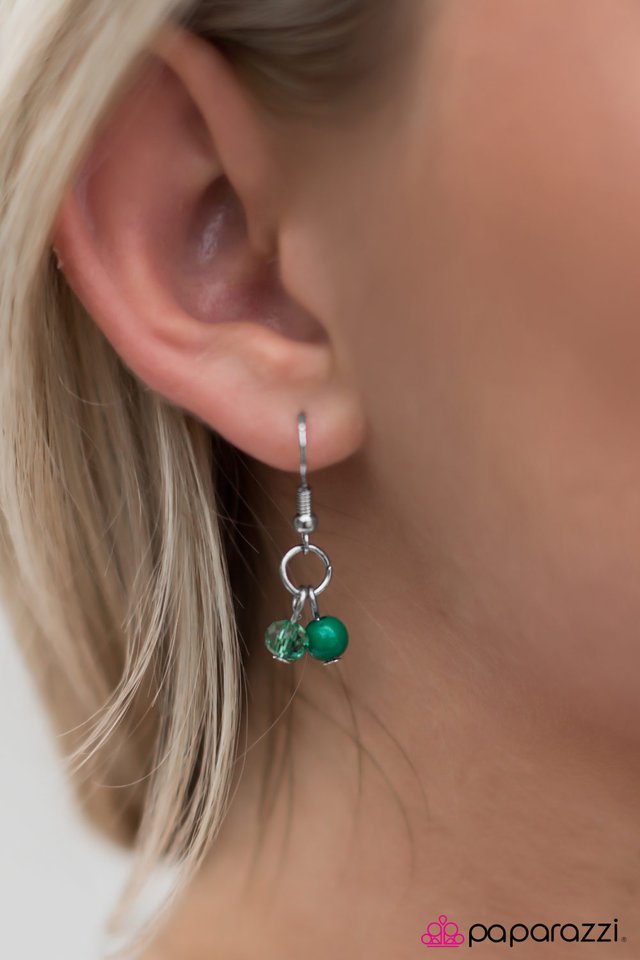 Paparazzi ♥ All The Pretty Colors - Green ♥ Necklace