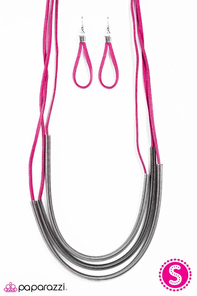 Paparazzi ♥ SPRING Me To Life - Pink ♥ Necklace