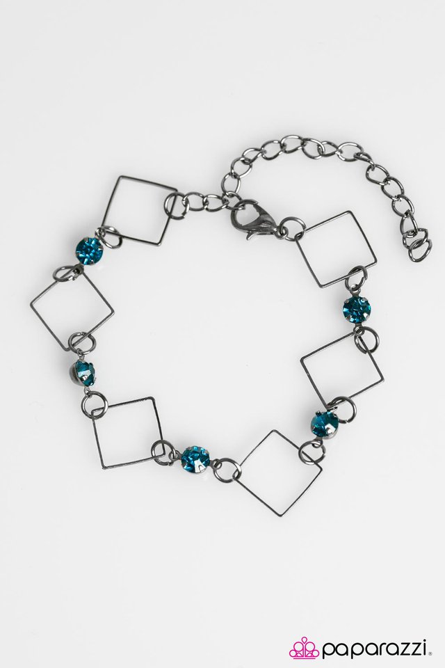 Paparazzi ♥ New Girl on the Block - Blue ♥ Bracelet