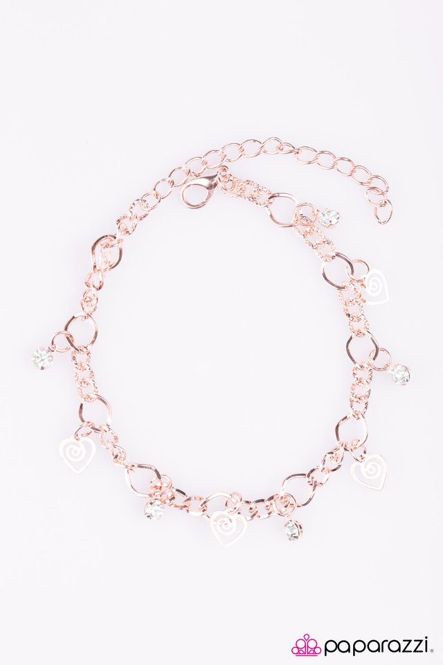 Paparazzi ♥ Let Your Heart Sing - Gold ♥ Bracelet