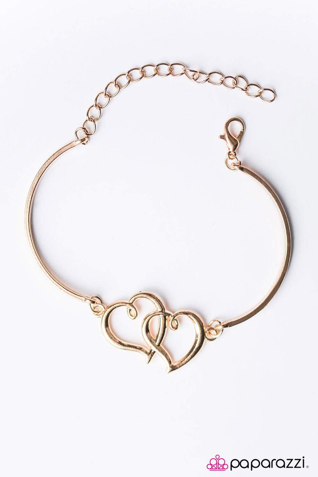 Paparazzi ♥ Courage, Dear Heart - Gold ♥ Bracelet