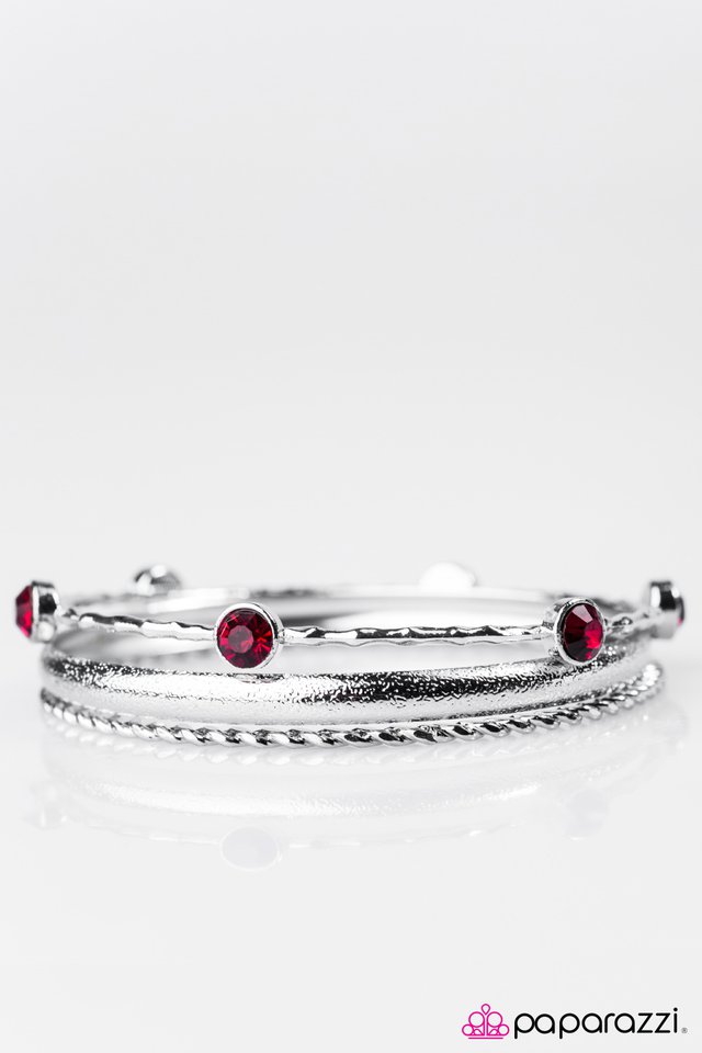 Paparazzi ♥ Glitter Is My Signature Color - Red ♥ Bracelet