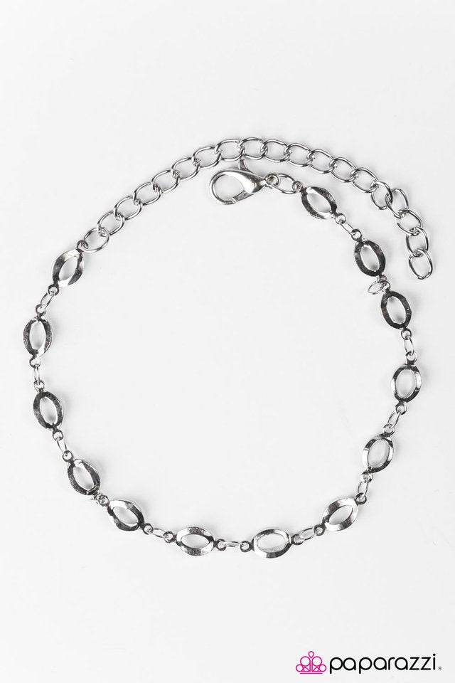 Paparazzi ♥ Simply The Finest - Silver ♥ Bracelet